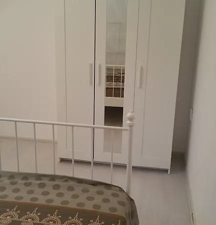 Sultan's Place בית הארחה